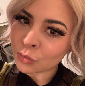 Meet your Posher, Janai